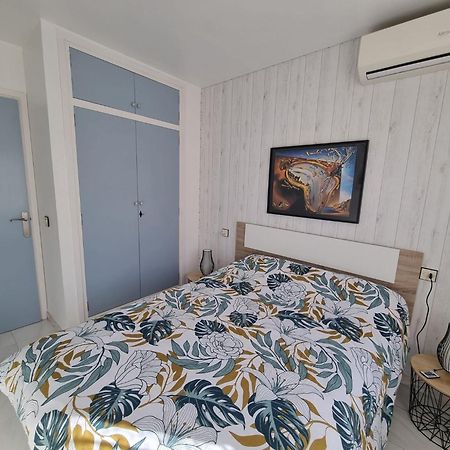 Lovely One Bedroom With Balcony Roses Exteriér fotografie
