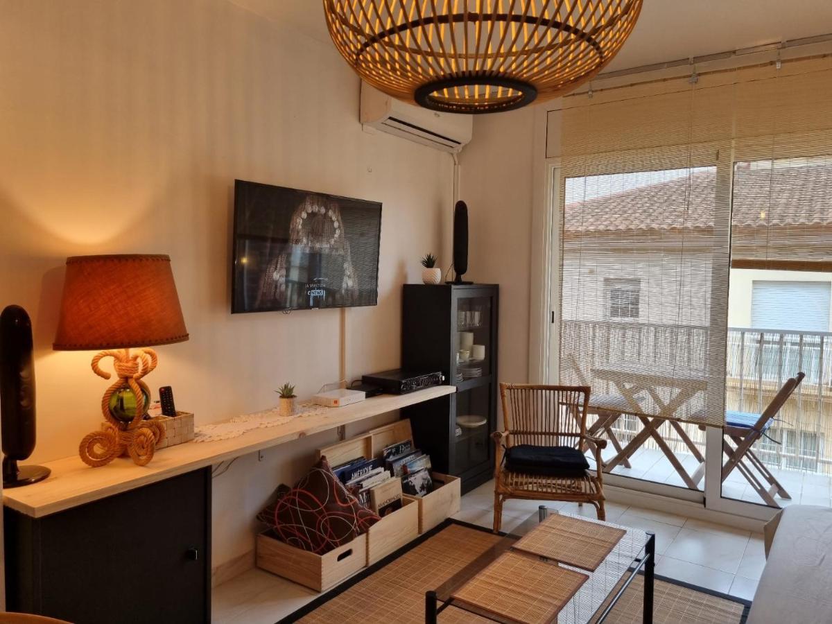 Lovely One Bedroom With Balcony Roses Exteriér fotografie