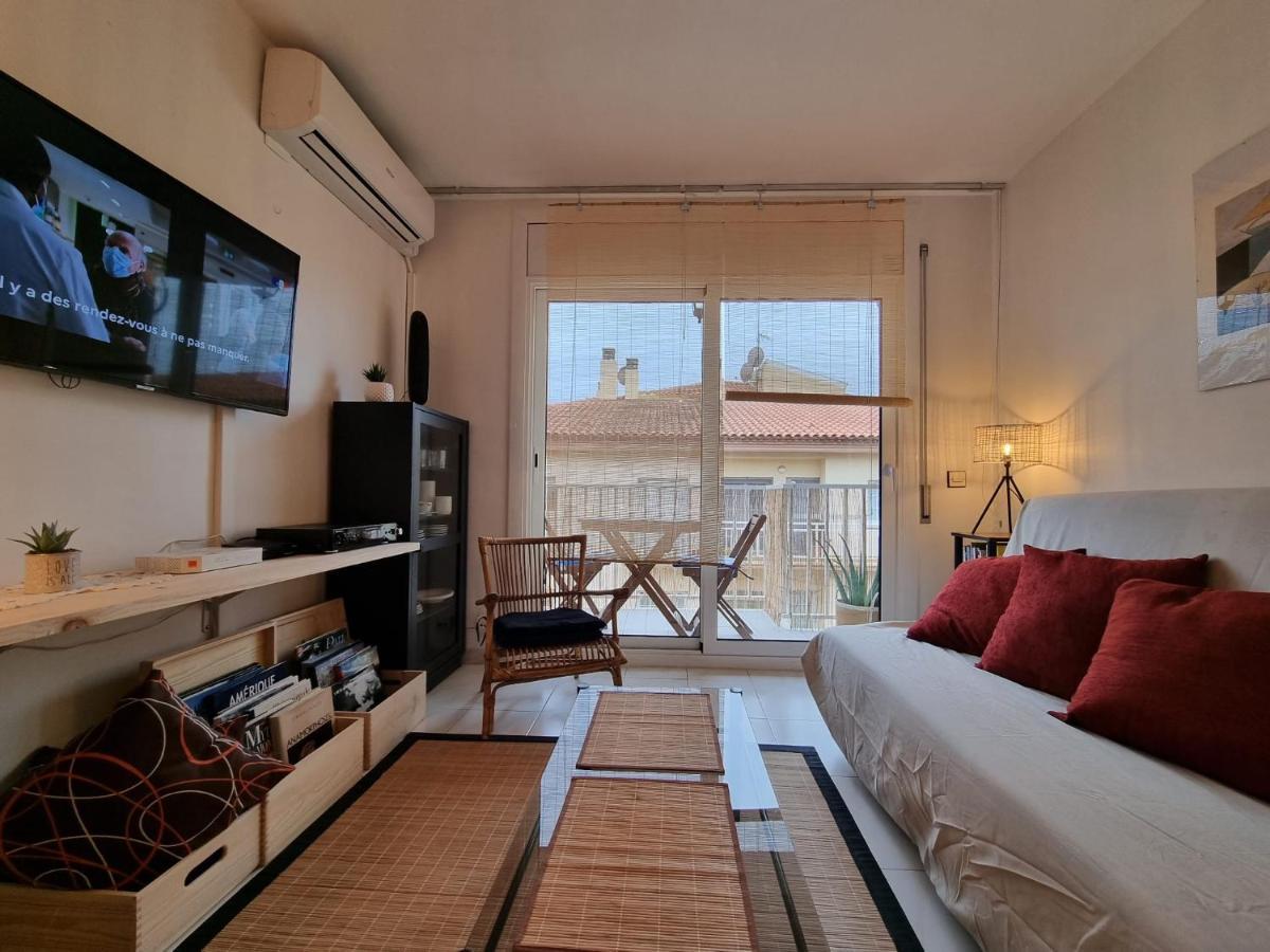 Lovely One Bedroom With Balcony Roses Exteriér fotografie