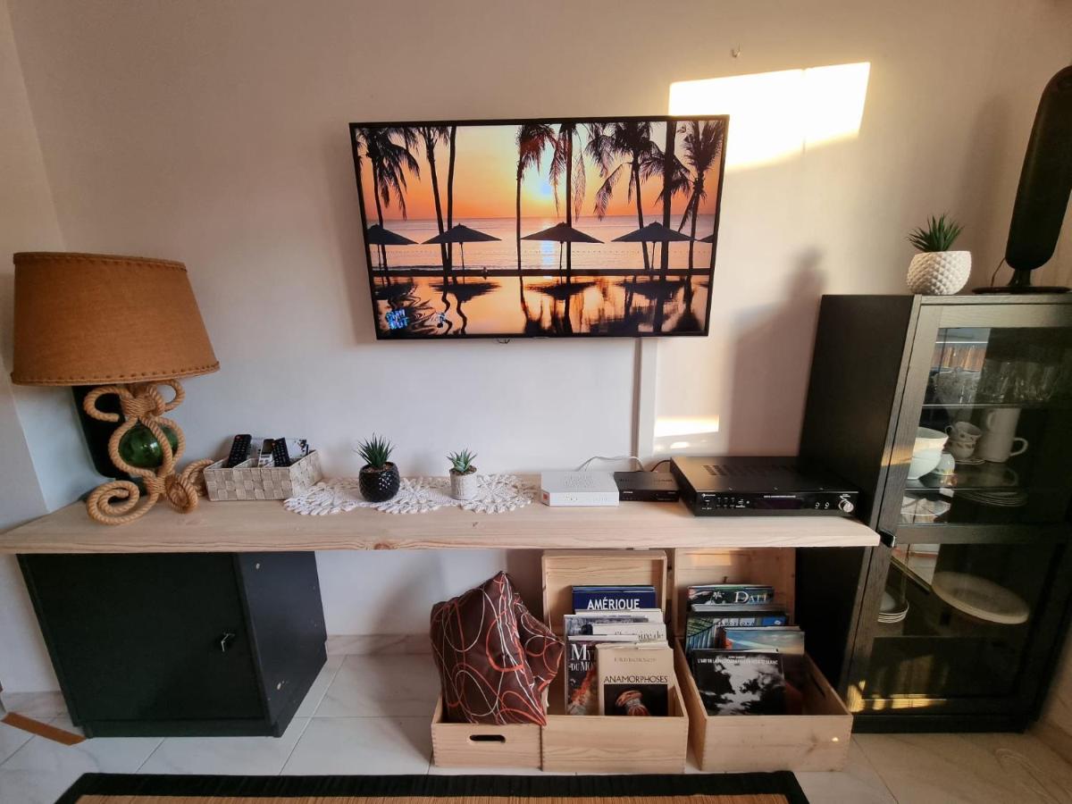 Lovely One Bedroom With Balcony Roses Exteriér fotografie