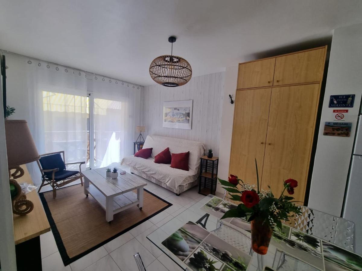 Lovely One Bedroom With Balcony Roses Exteriér fotografie